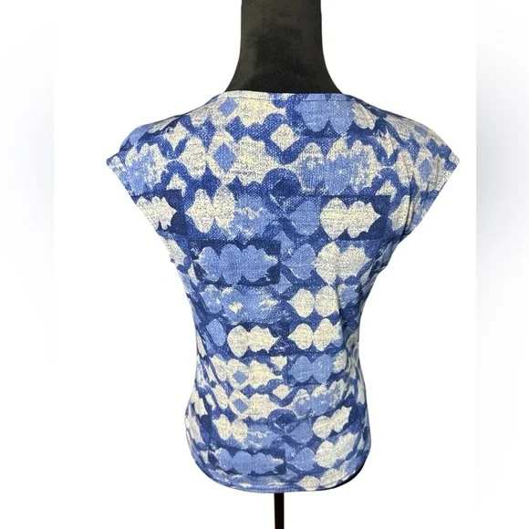 Ann Taylor Petite Blue Abstract Sleeveless Top SP - Picture 3 of 7